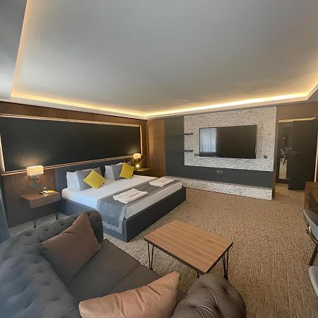 Uk Ankara Hotel Bagian luar foto