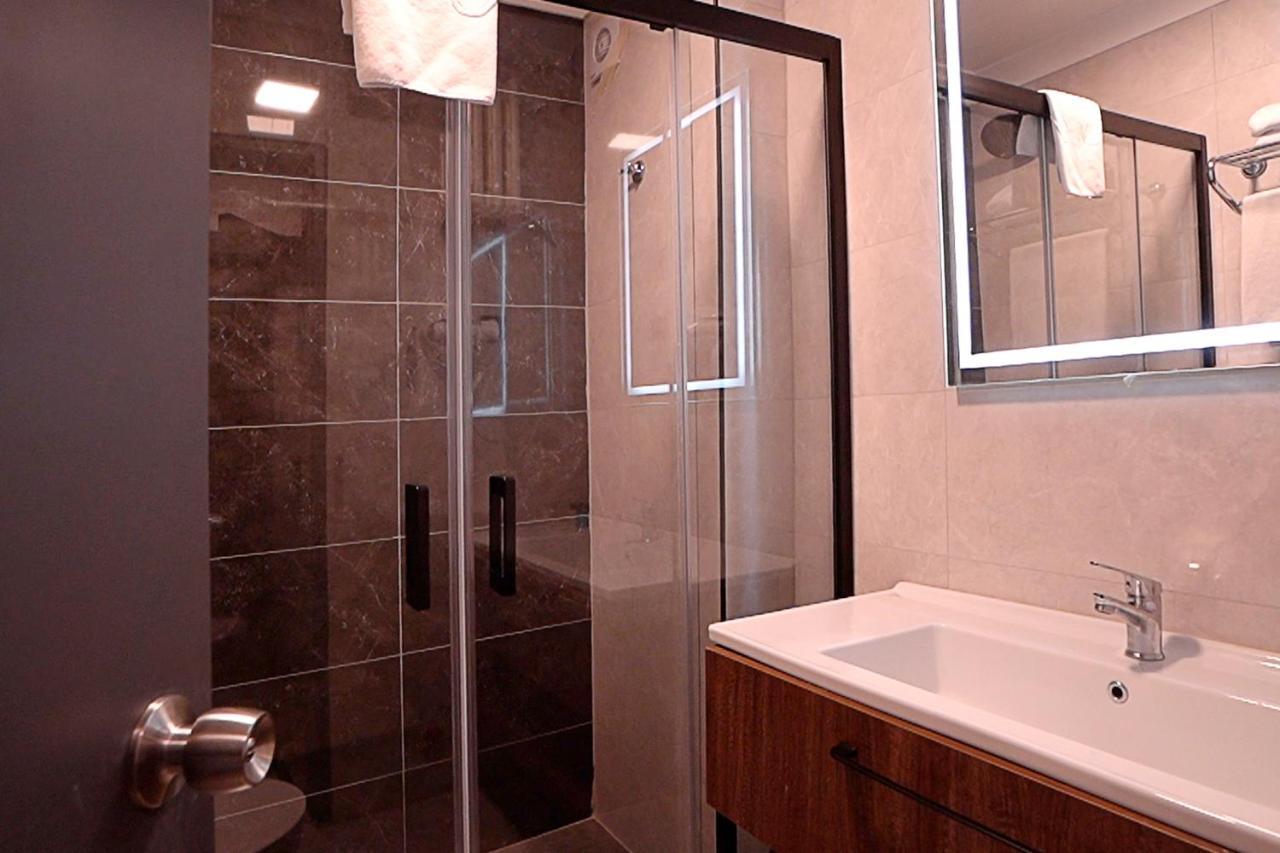 Uk Ankara Hotel Bagian luar foto