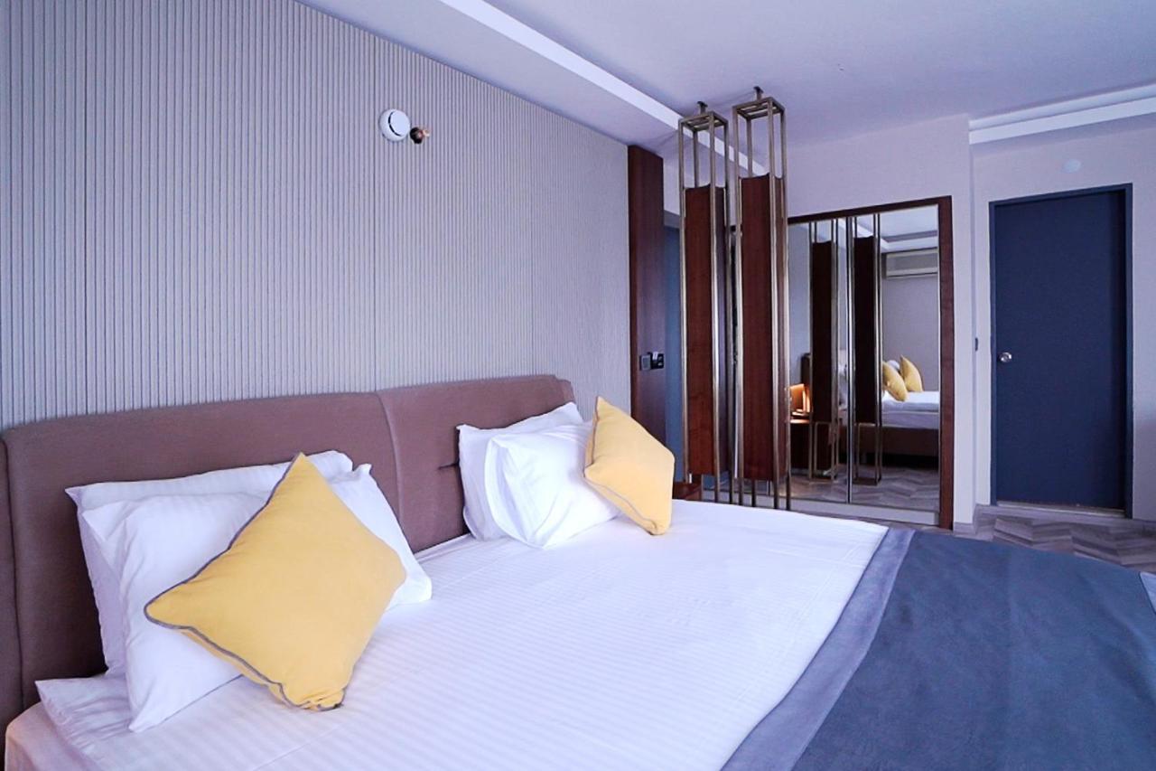 Uk Ankara Hotel Bagian luar foto