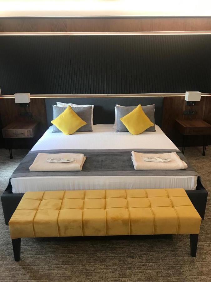 Uk Ankara Hotel Bagian luar foto