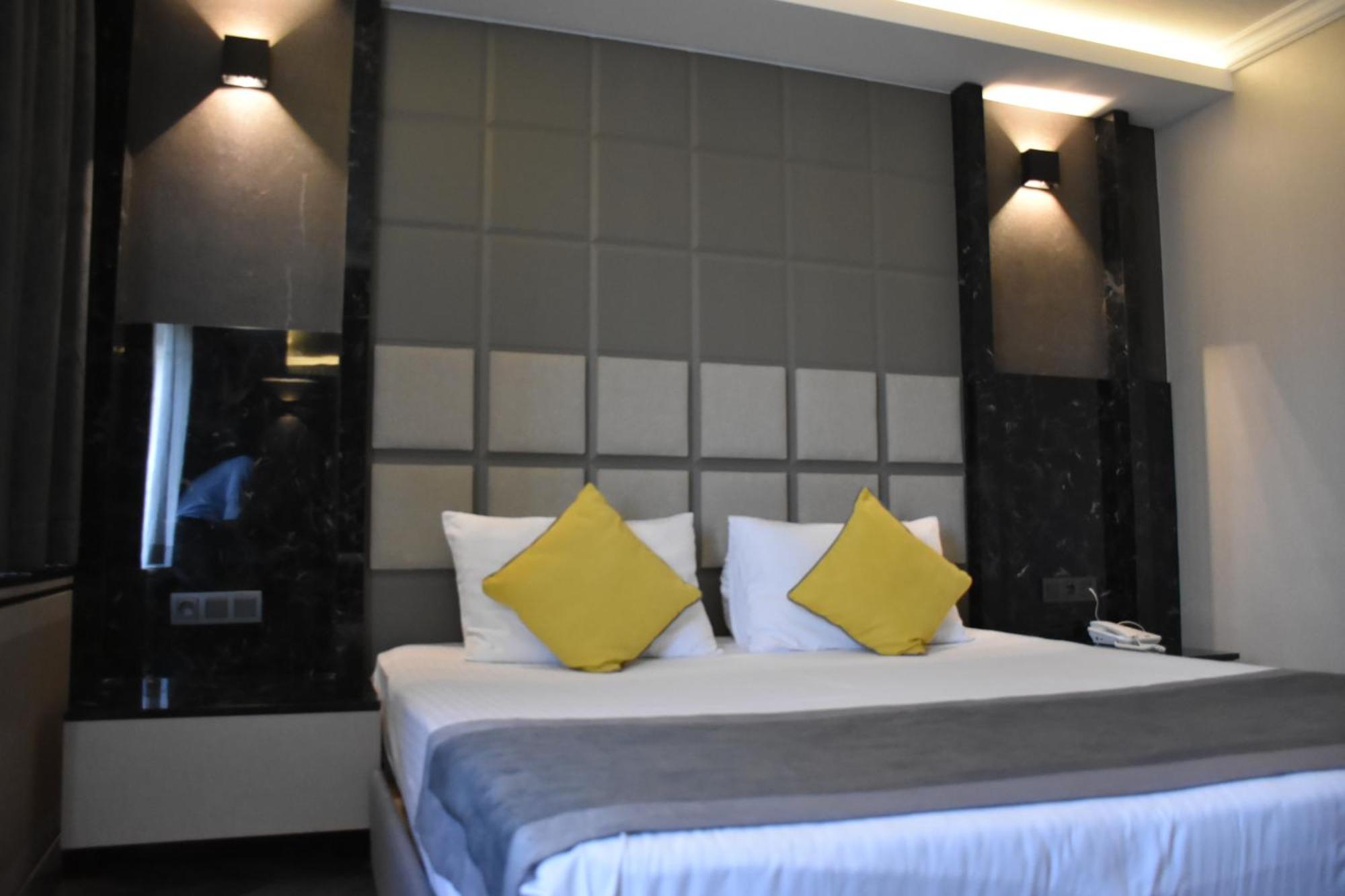Uk Ankara Hotel Bagian luar foto