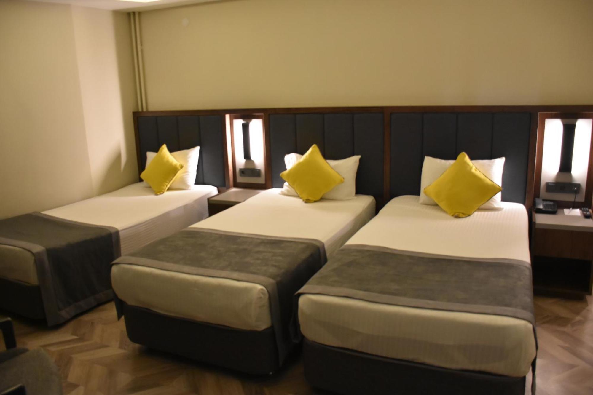 Uk Ankara Hotel Bagian luar foto