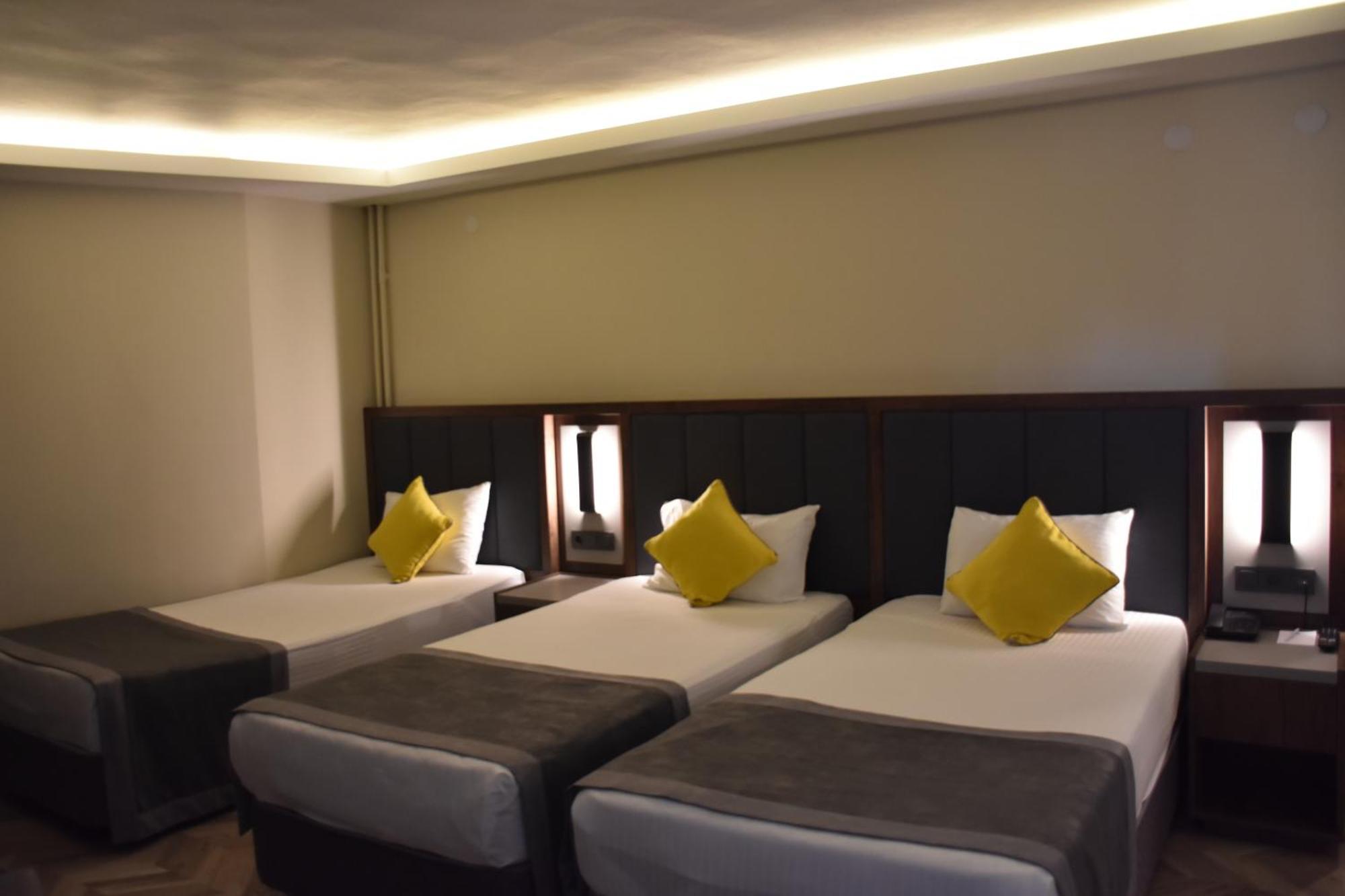Uk Ankara Hotel Bagian luar foto